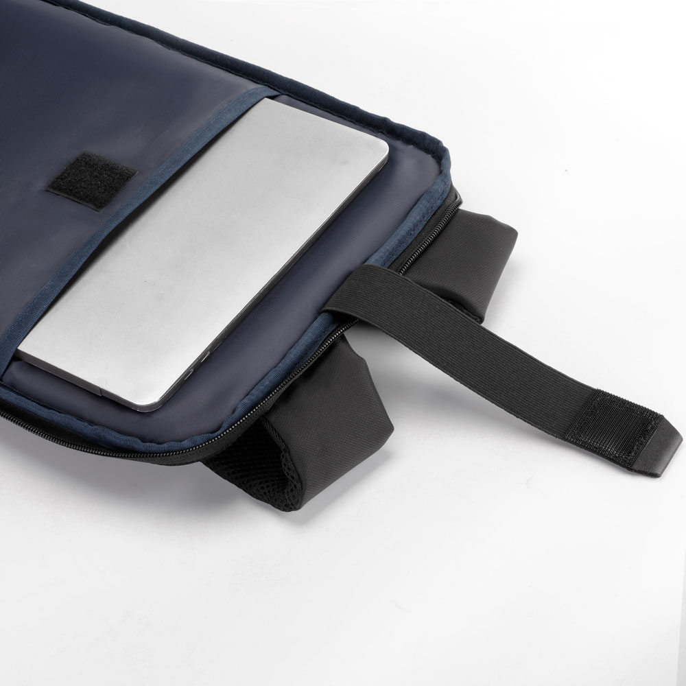 Mochila para notebook em poliéster  15,6" - 4
